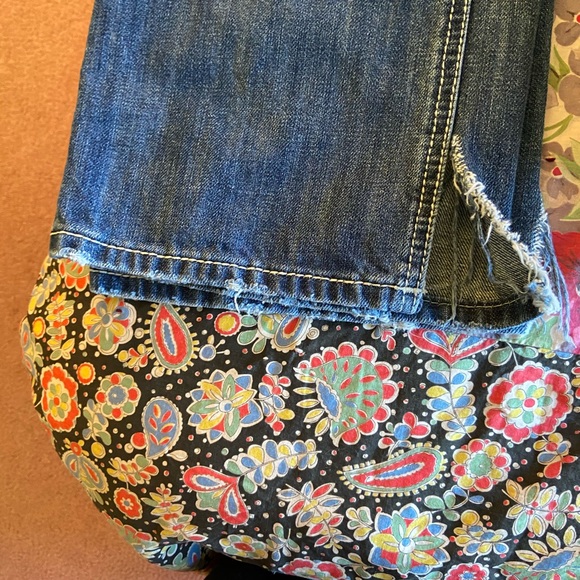 Jeans - Picture 3 of 3